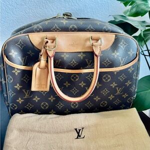 SOLD SOLD Authentic Louis Vuitton Bag Deauville